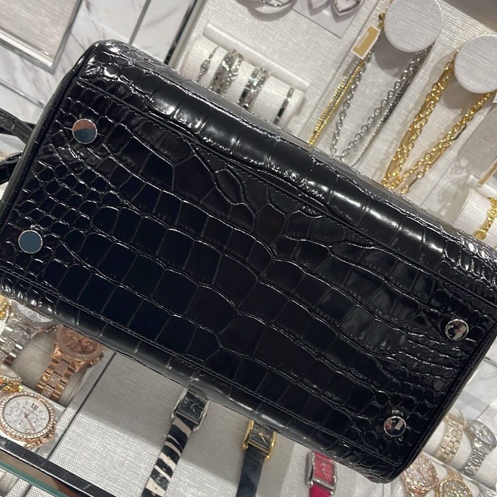 Michael Kors Grayson Medium Crocodile Embossed Leather Satchel
Black 
NWT - Picture 11 of 16